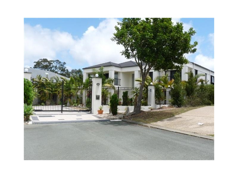 32 Sandy Cove Place, Redland Bay QLD 4165