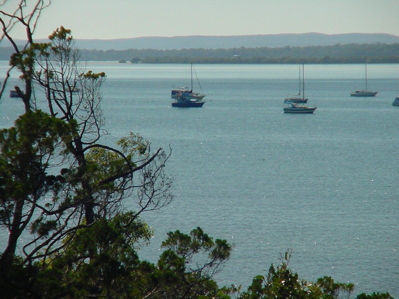 32 Sandy Cove Place, Redland Bay QLD 4165