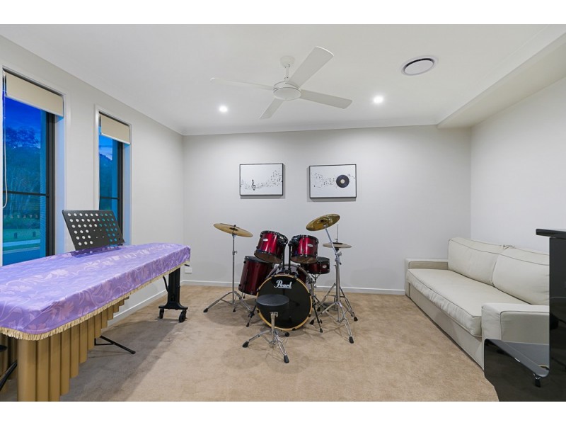 38 Sandalwood Street, Thornlands QLD 4164