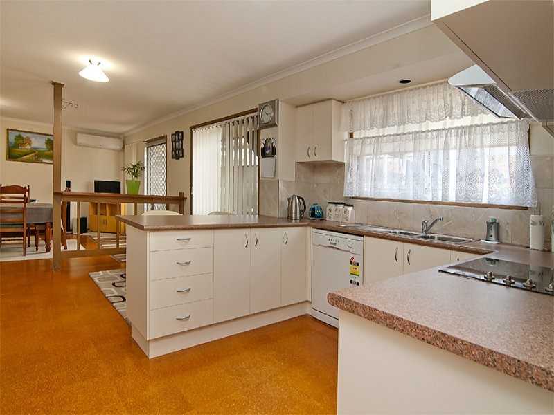 7  Barbaralla Drive, Springwood QLD 4127