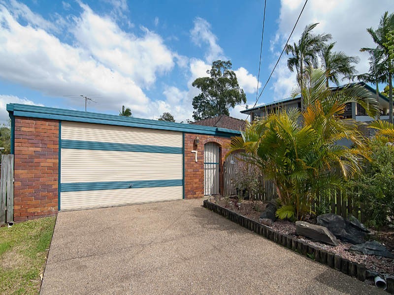 7  Barbaralla Drive, Springwood QLD 4127