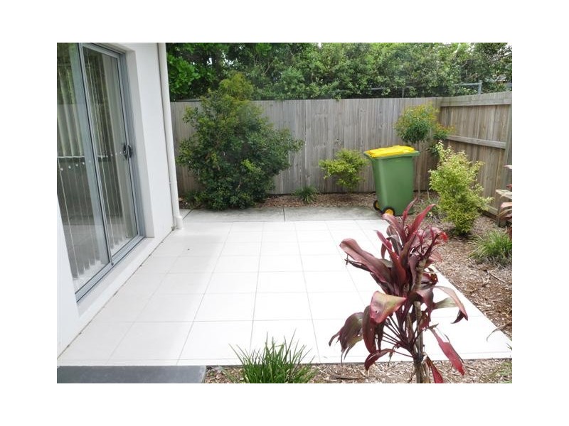 3/8 Boat Street, Victoria Point QLD 4165