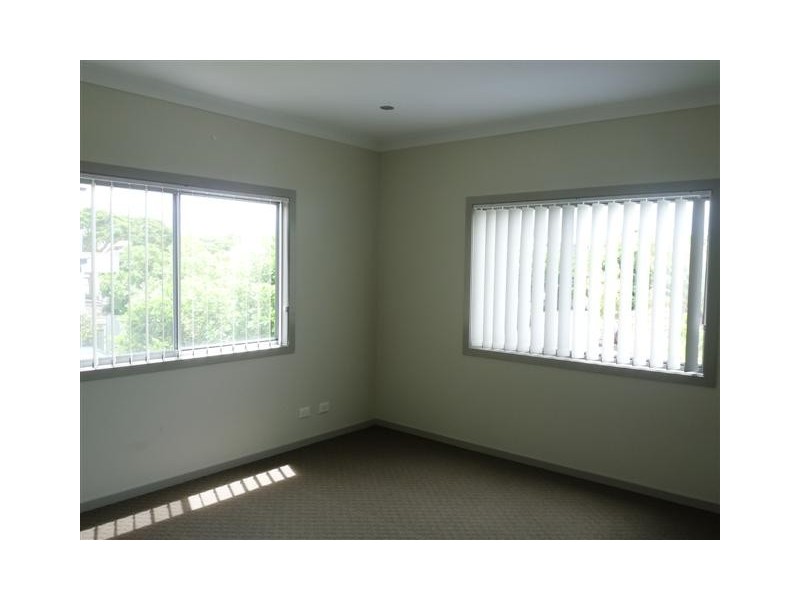 3/8 Boat Street, Victoria Point QLD 4165