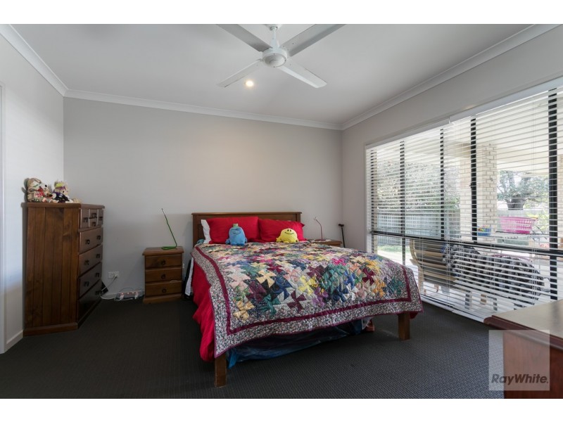 81 Benfer Road, Victoria Point QLD 4165
