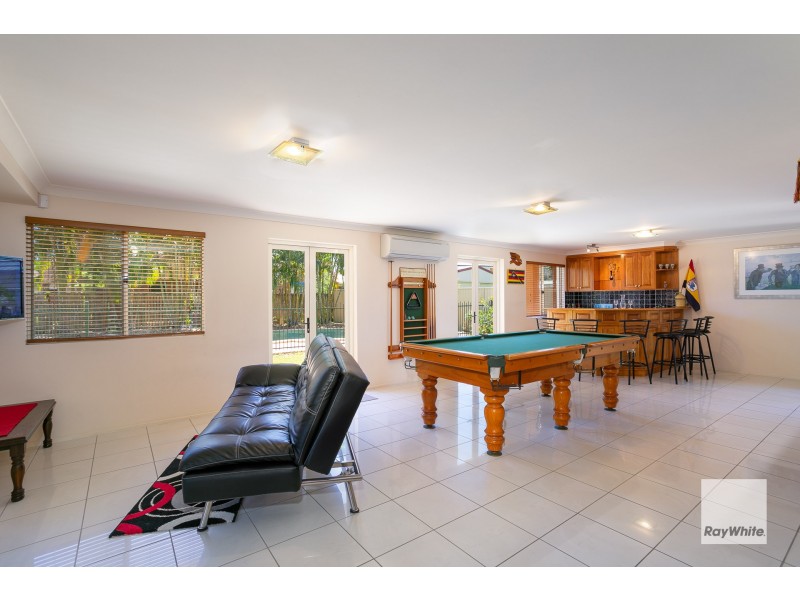 8 Tipplers Street, Victoria Point QLD 4165