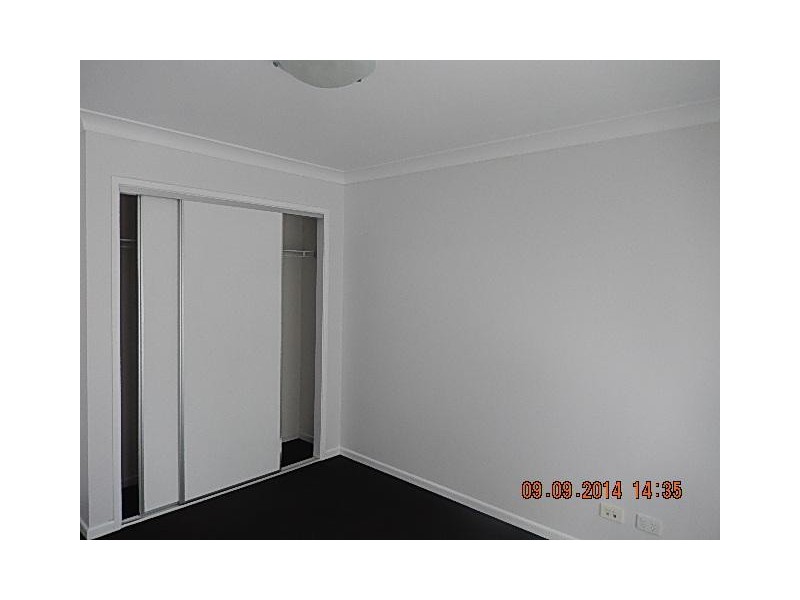 18 Azure Avenue, Redland Bay QLD 4165