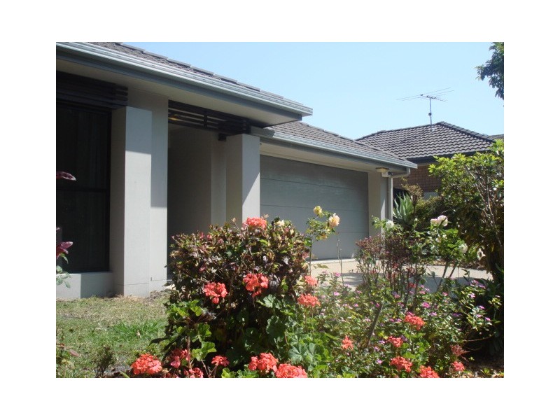 12 Azure Street, Redland Bay QLD 4165