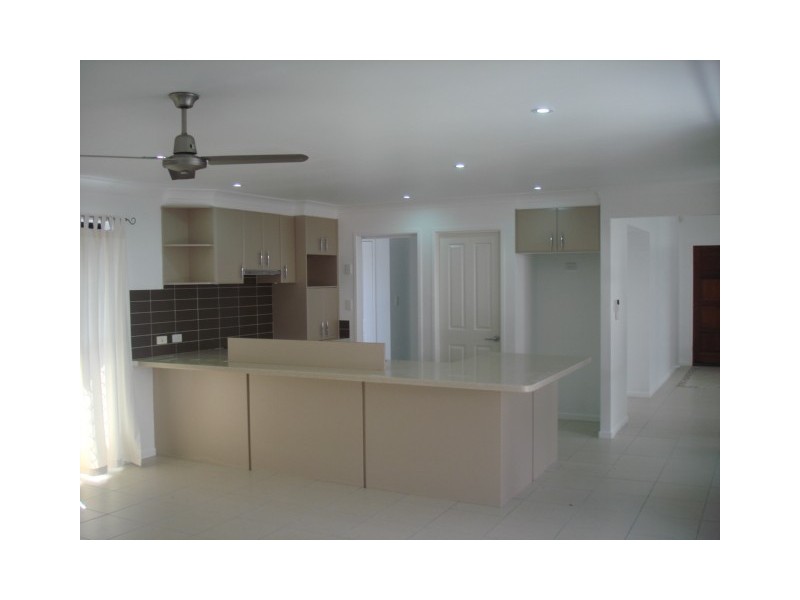 12 Azure Street, Redland Bay QLD 4165