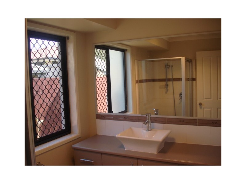 12 Azure Street, Redland Bay QLD 4165