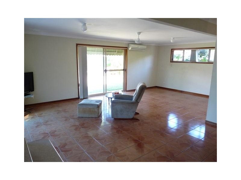 31 Seagull Street, Victoria Point QLD 4165