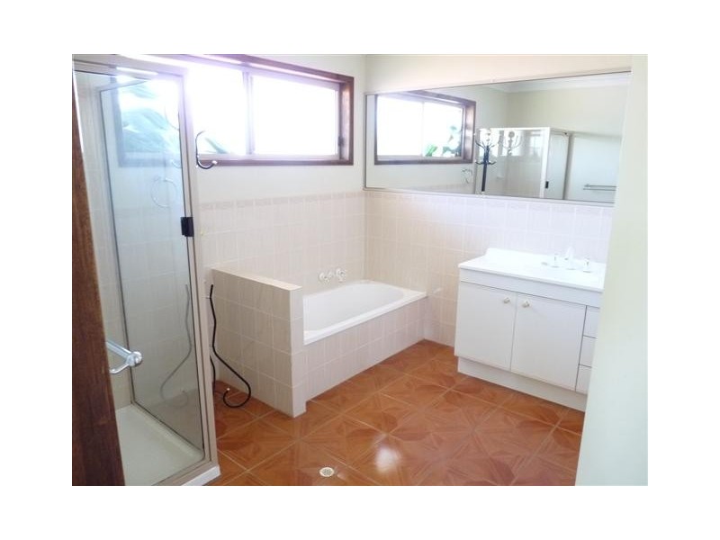 31 Seagull Street, Victoria Point QLD 4165