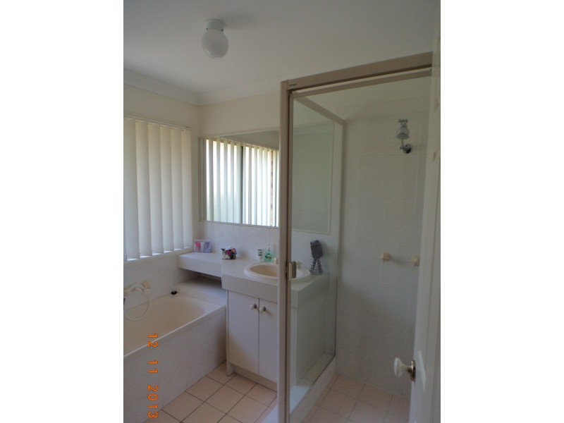 52 Poinciana Avenue, Victoria Point QLD 4165