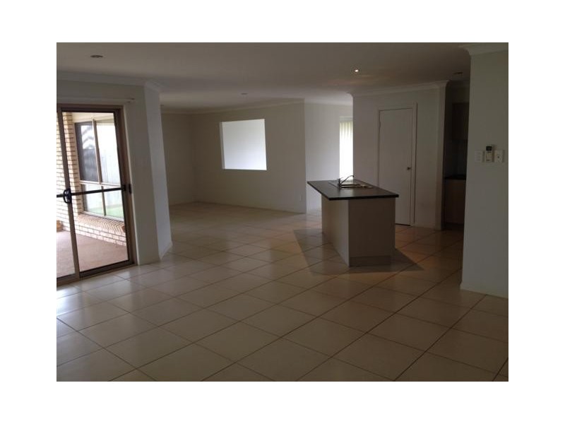 29 Sunningdale Drive, Redland Bay QLD 4165