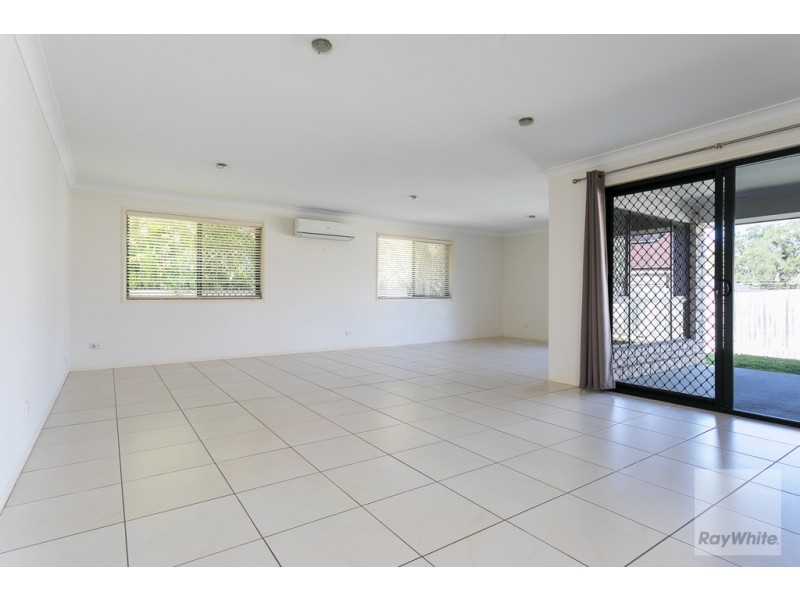 2 Anchor Place, Redland Bay QLD 4165