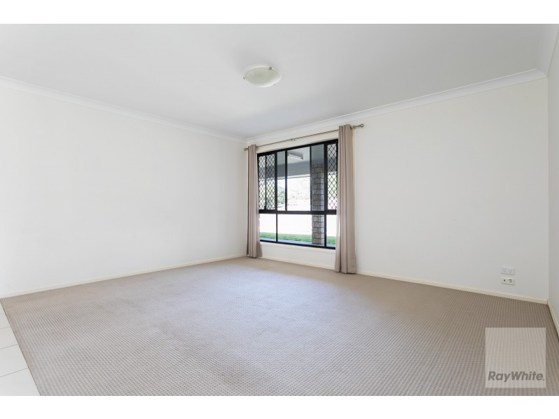 2 Anchor Place, Redland Bay QLD 4165
