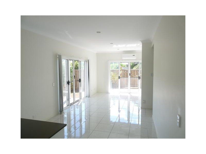 3/8 Edith Street, Wellington Point QLD 4160