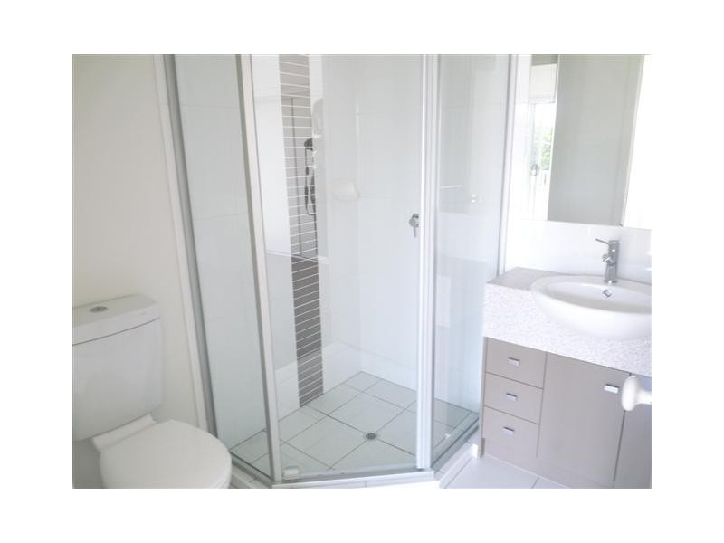 3/8 Edith Street, Wellington Point QLD 4160