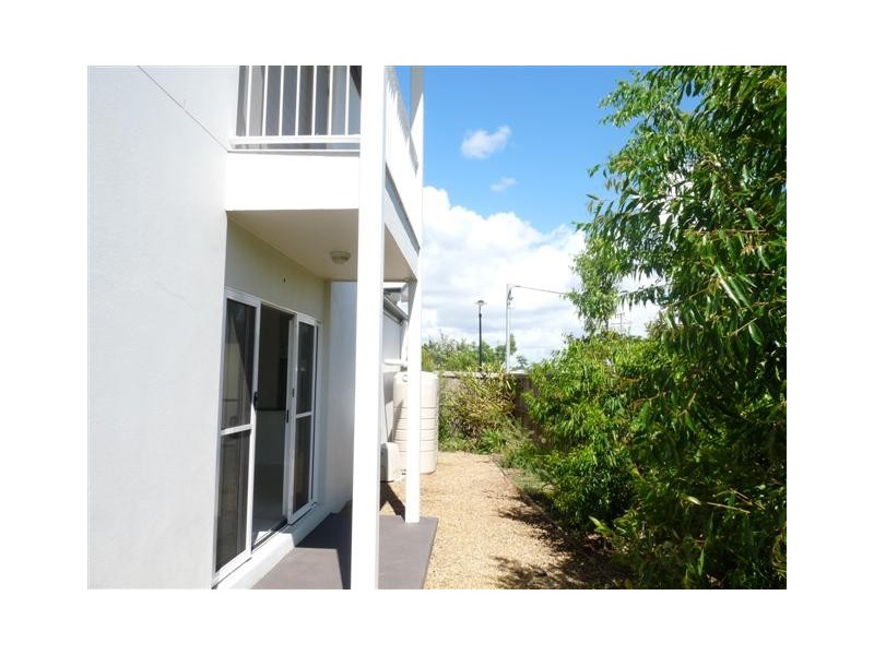 3/8 Edith Street, Wellington Point QLD 4160