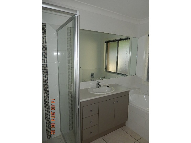 182 Waterloo Street, Cleveland QLD 4163