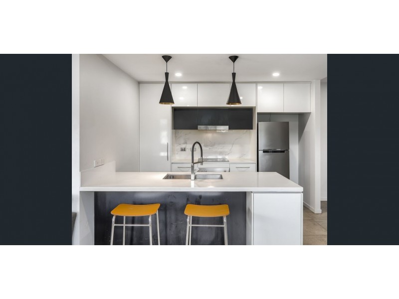 Unit 3/11 University Road, Mitchelton QLD 4053