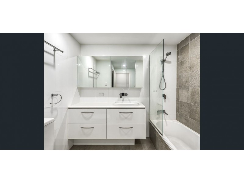 Unit 3/11 University Road, Mitchelton QLD 4053