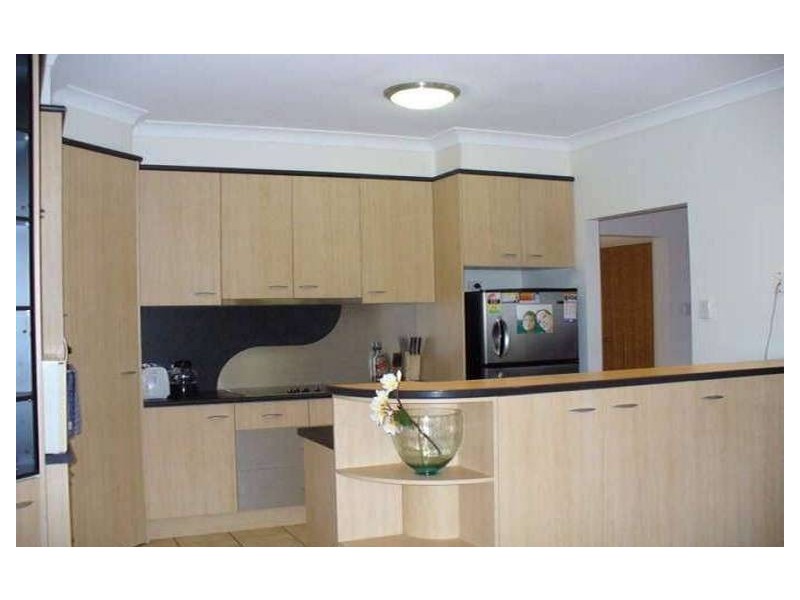 16 Roger Court, Redland Bay QLD 4165