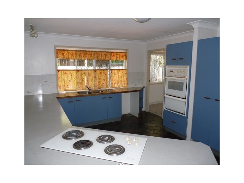 6 Camellia Court, Victoria Point QLD 4165