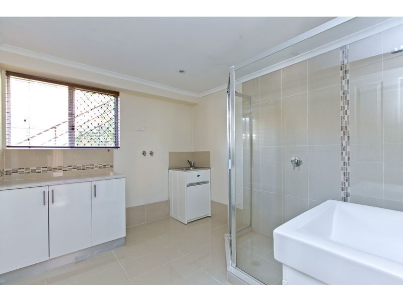 15 Allen Street, Victoria Point QLD 4165