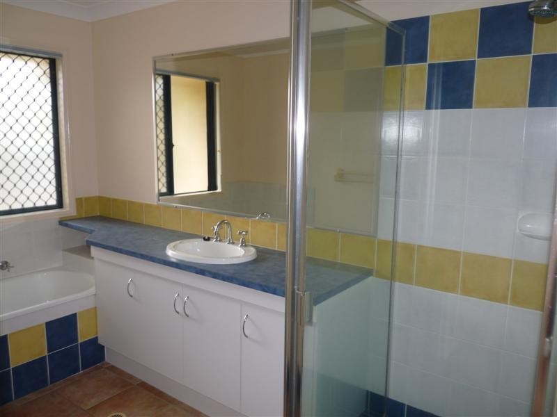 16 Alarna Street, Victoria Point QLD 4165