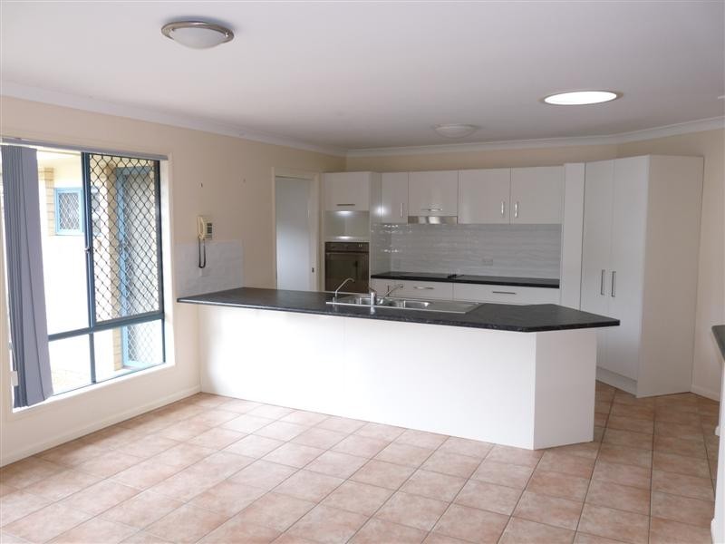 16 Alarna Street, Victoria Point QLD 4165