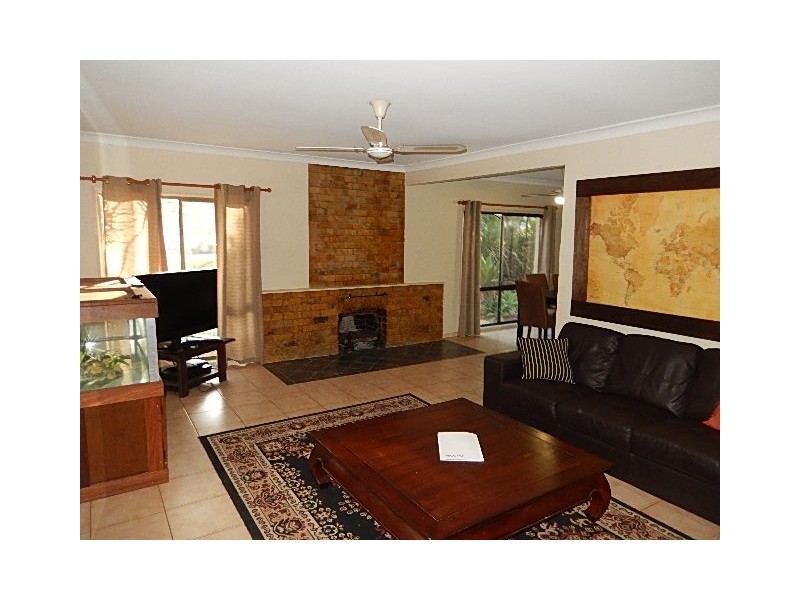4 Sherlock Street, Victoria Point QLD 4165