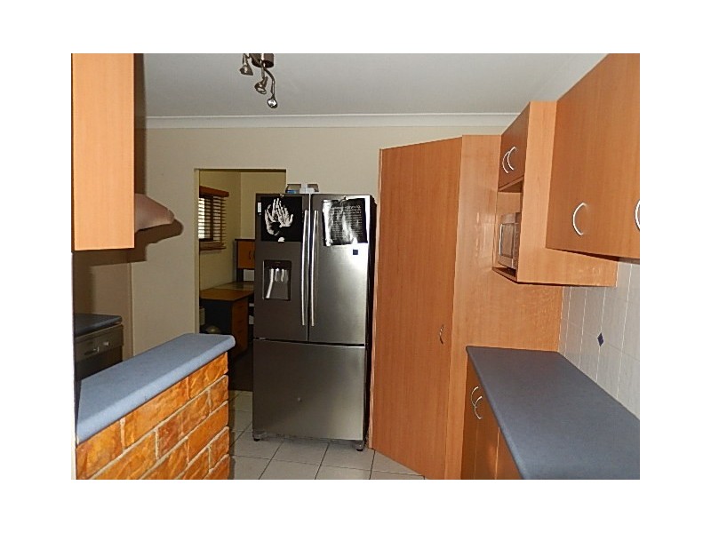 4 Sherlock Street, Victoria Point QLD 4165
