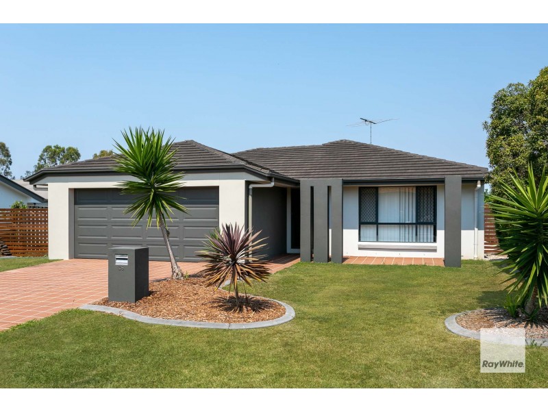 69 Azure Avenue, Redland Bay QLD 4165