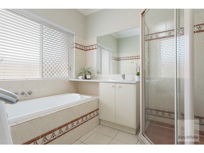 20 Cove Court, Victoria Point QLD 4165