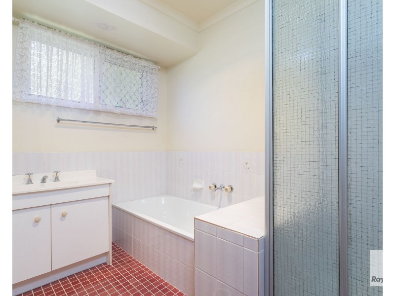 2 Regal Court, Victoria Point QLD 4165