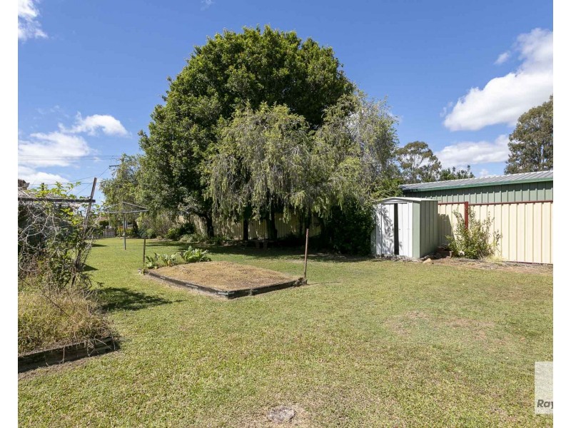 2 Regal Court, Victoria Point QLD 4165