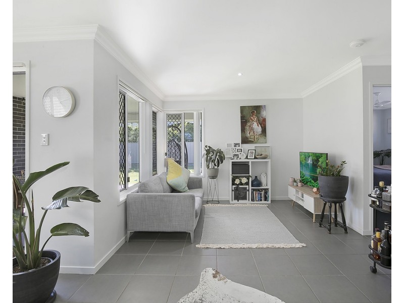 47 Unwin Road, Redland Bay QLD 4165