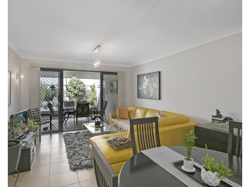 2/251 Queen Street, Cleveland QLD 4163