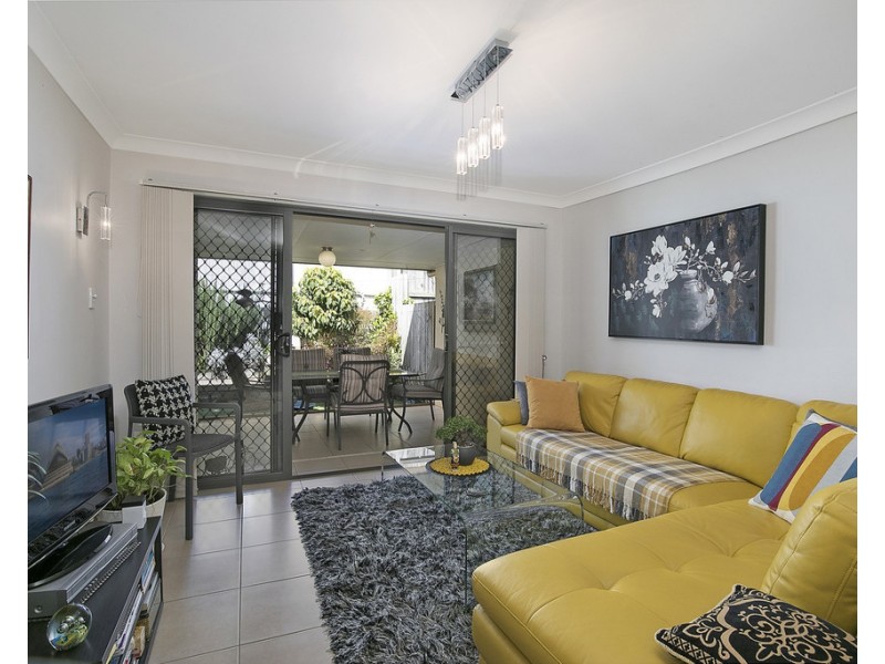 2/251 Queen Street, Cleveland QLD 4163