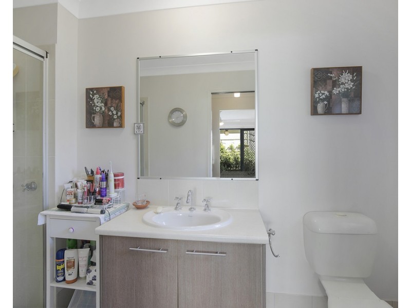 2/251 Queen Street, Cleveland QLD 4163