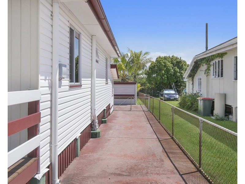 111 Whites Road, Manly West QLD 4179