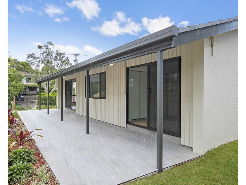 23 Currawong Drive, Birkdale QLD 4159