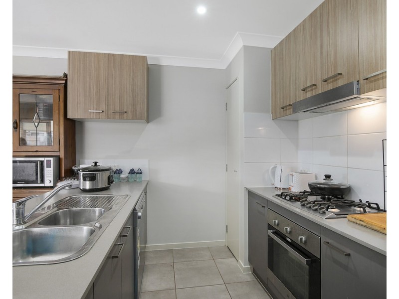 3 Base Street, Victoria Point QLD 4165