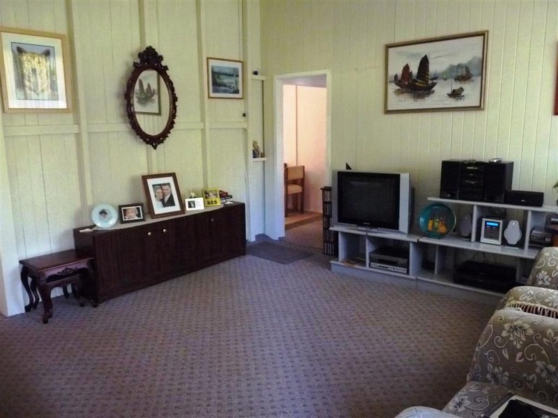 7 Base Street, Victoria Point QLD 4165