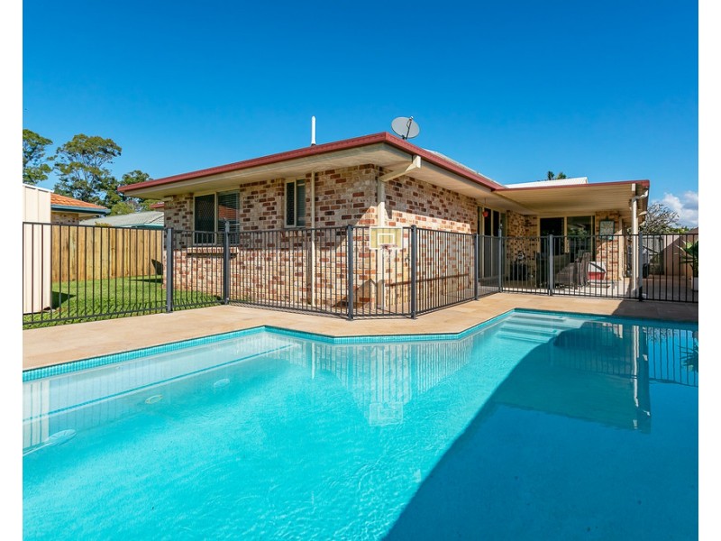 3 Kestrel Court, Victoria Point QLD 4165