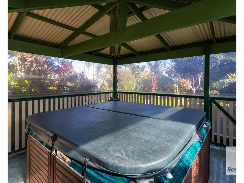 4 Kestrel Court, Victoria Point QLD 4165