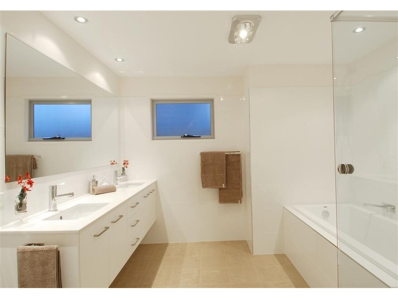 21 Wyena Street, Camp Hill QLD 4152