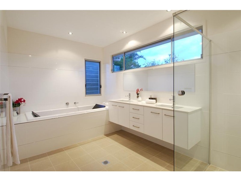 21 Wyena Street, Camp Hill QLD 4152