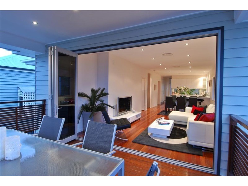 21 Wyena Street, Camp Hill QLD 4152