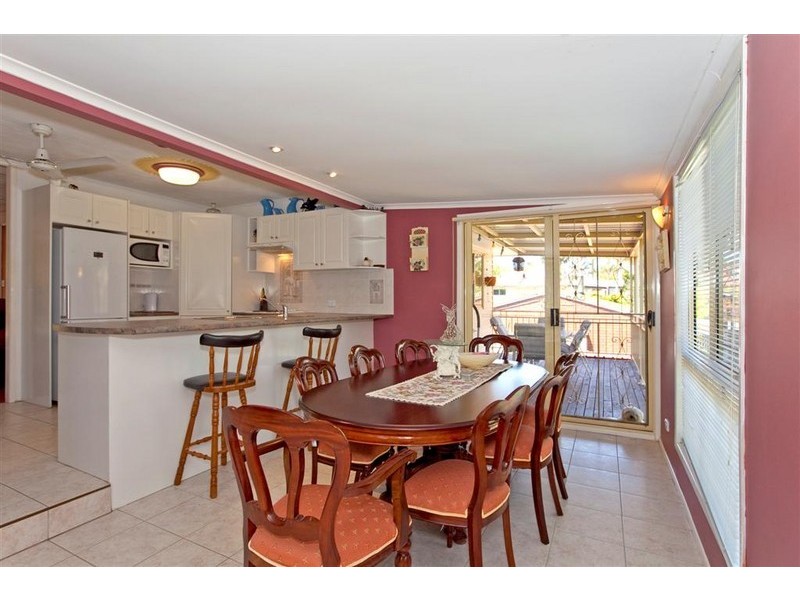 18 Cavell Street, Birkdale QLD 4159